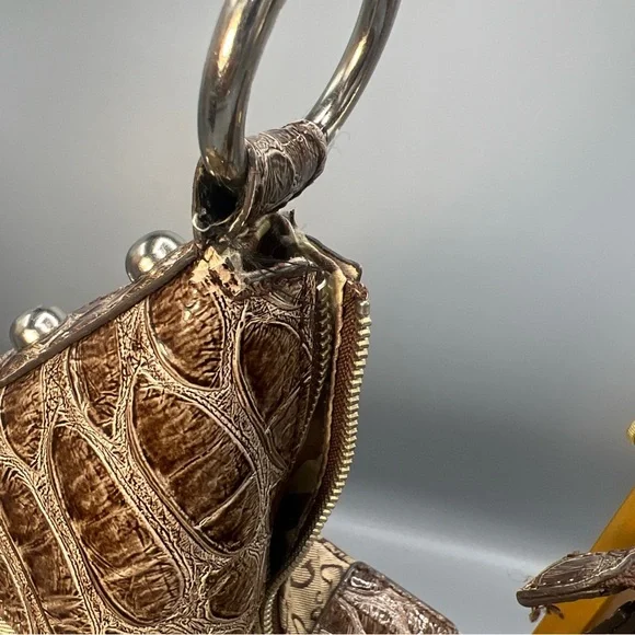 Vintage Guess  Beige & Brown Logo Hobo with Croc-Embossed Trim - Picture 13 of 16